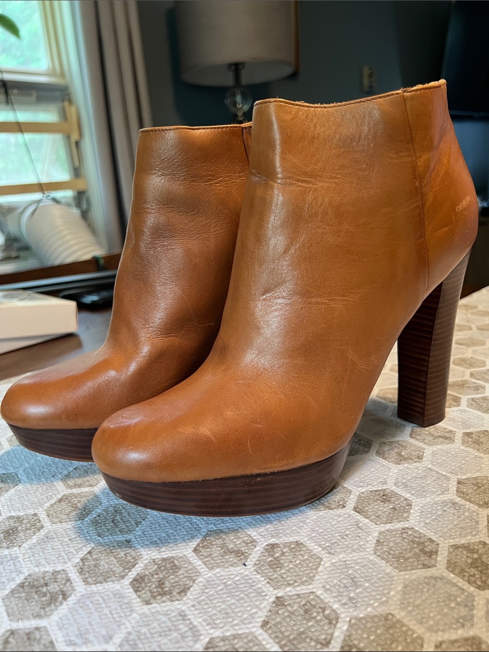 Michael Kora Leather Platform Booties, size 9